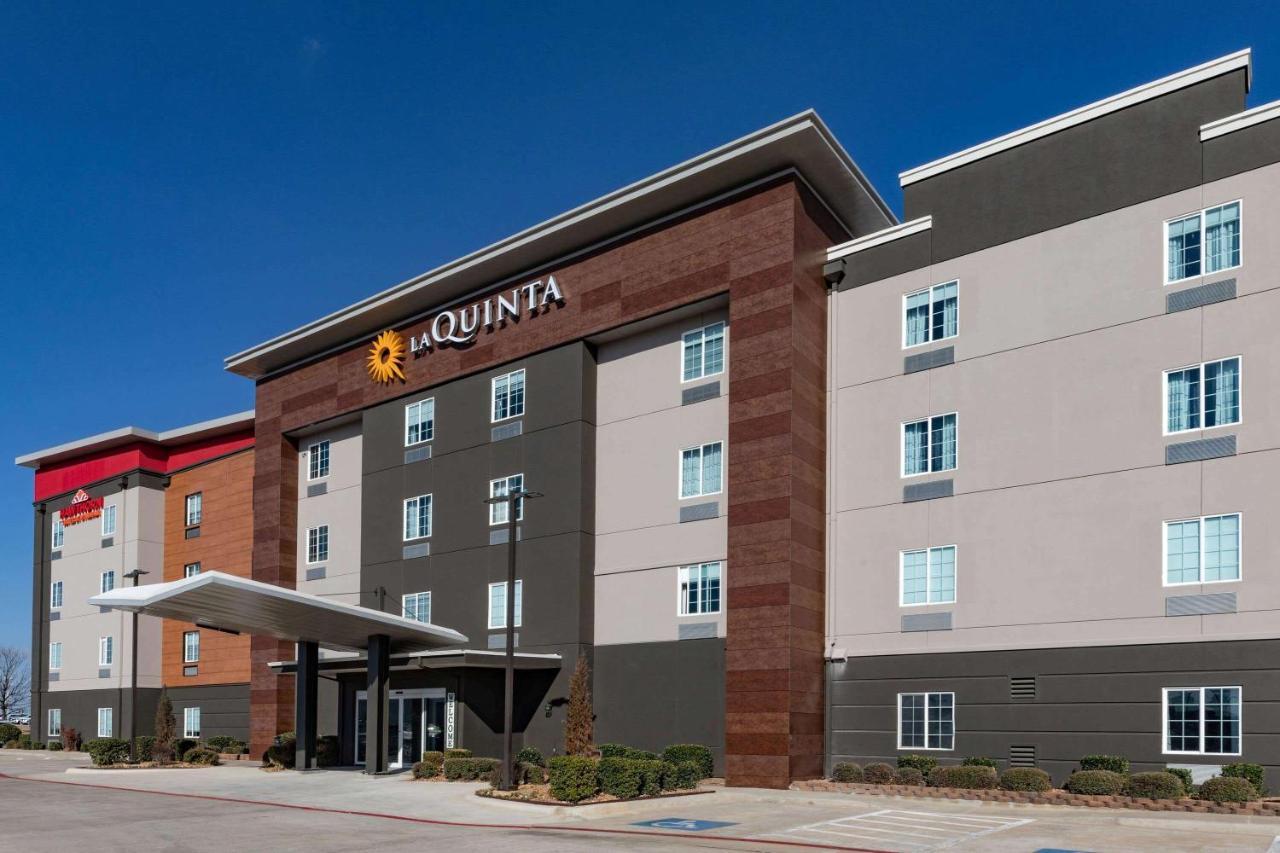 La Quinta Inn & Suites By Wyndham Ardmore Esterno foto