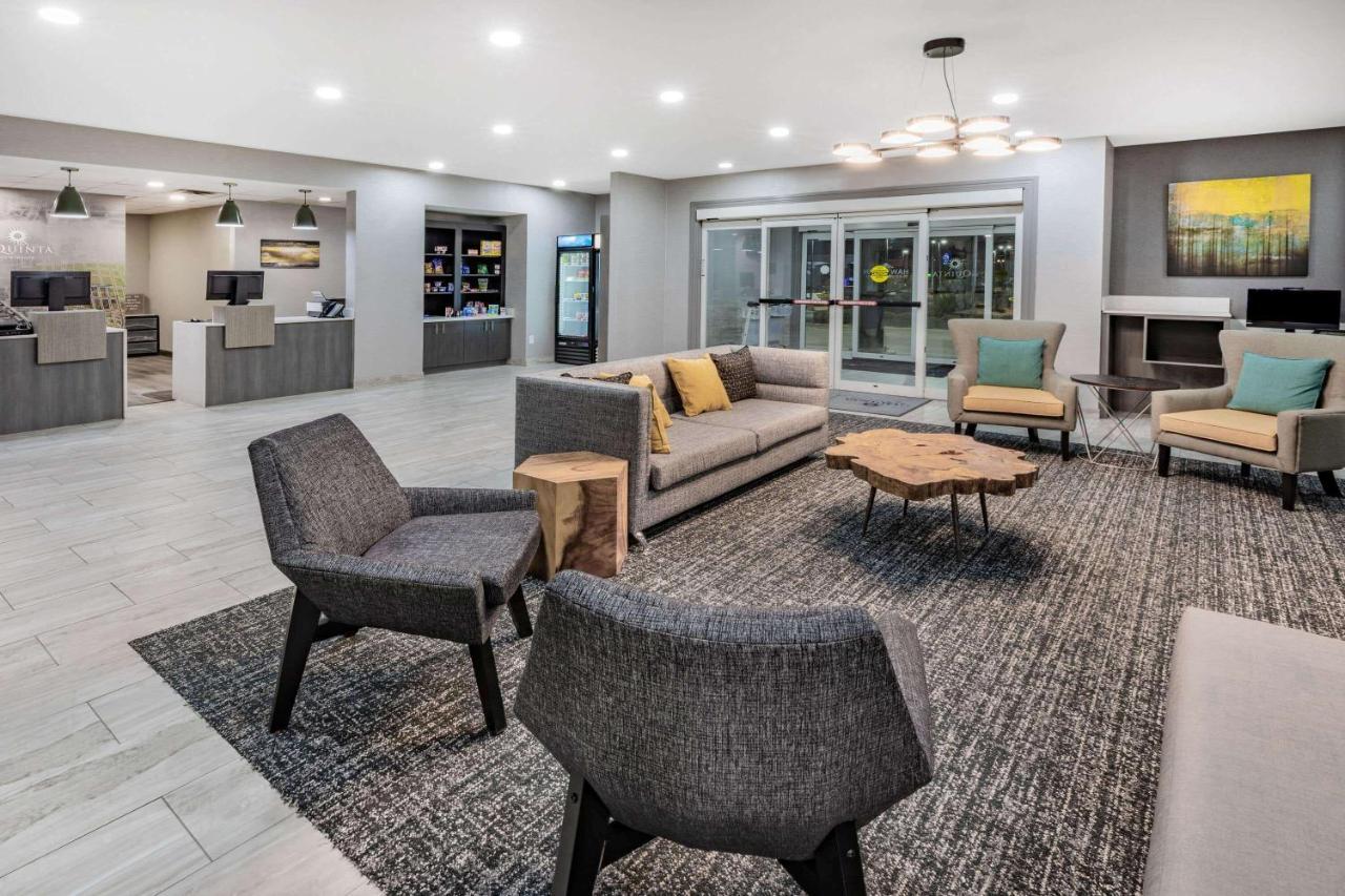 La Quinta Inn & Suites By Wyndham Ardmore Esterno foto