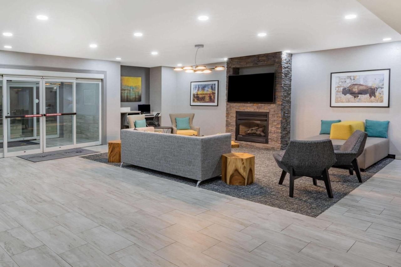 La Quinta Inn & Suites By Wyndham Ardmore Esterno foto