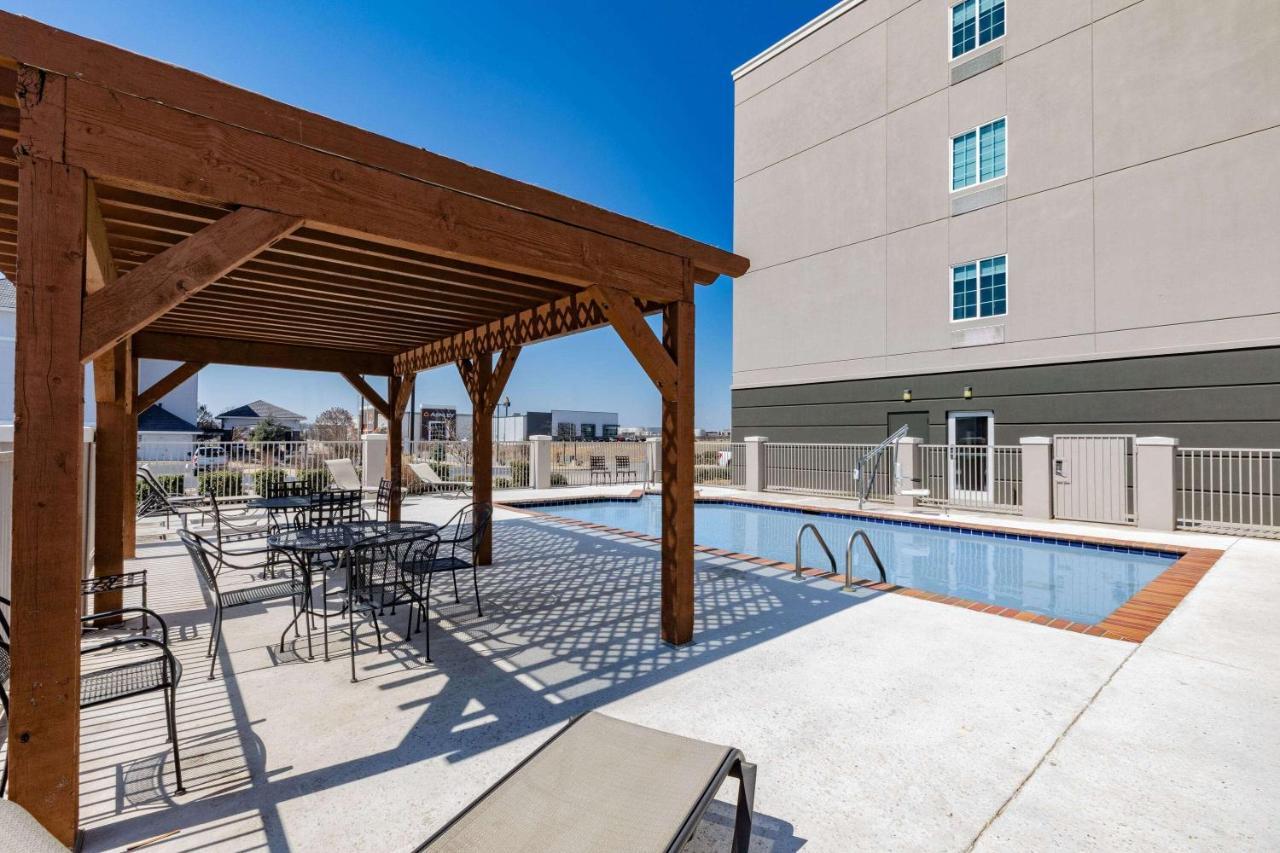 La Quinta Inn & Suites By Wyndham Ardmore Esterno foto