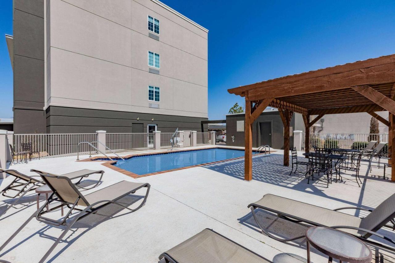 La Quinta Inn & Suites By Wyndham Ardmore Esterno foto