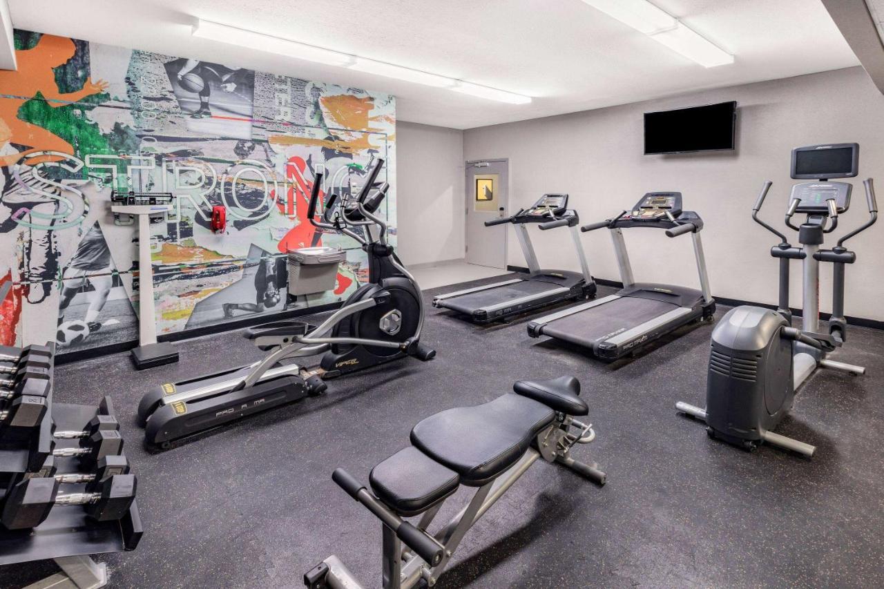 La Quinta Inn & Suites By Wyndham Ardmore Esterno foto