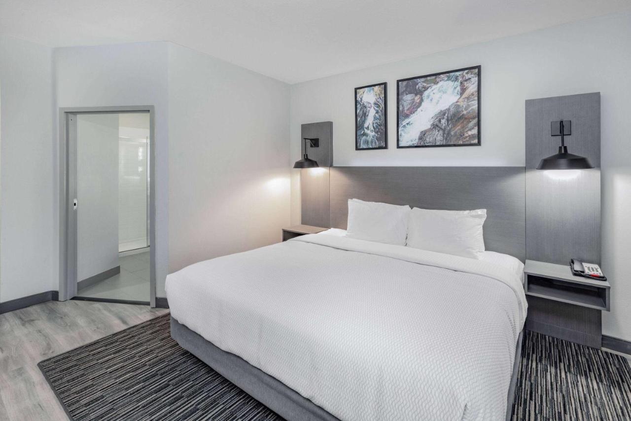 La Quinta Inn & Suites By Wyndham Ardmore Esterno foto